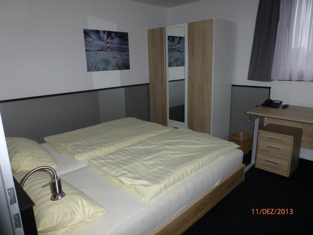 Hotel Ruestersieler Hof Wilhelmshaven Rom bilde